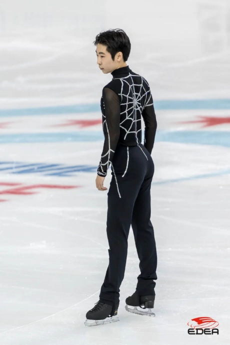 Ice Gallery Skates U.S.