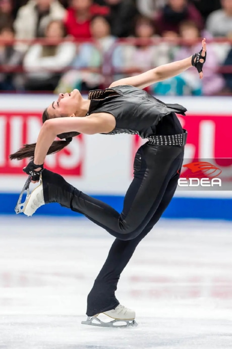 Ice Gallery Skates U.S.