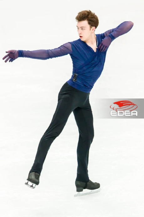Ice Gallery Skates U.S.