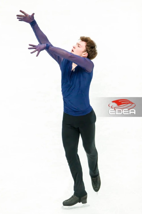 Ice Gallery Skates U.S.