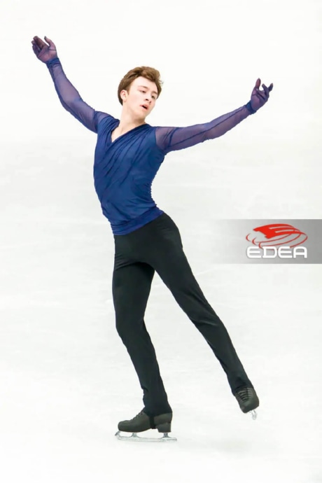 Ice Gallery Skates U.S.