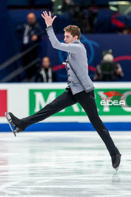 Ice Gallery Skates U.S.