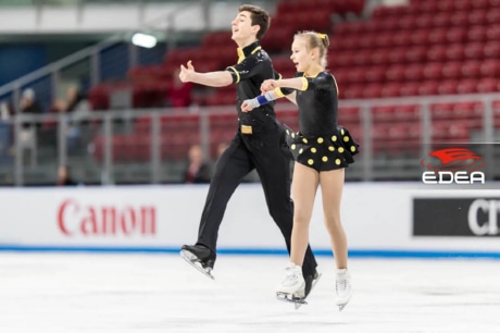 Ice Gallery Skates U.S.