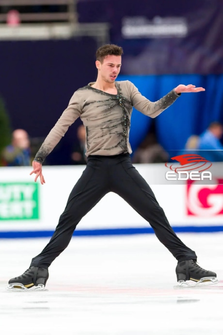 Ice Gallery Skates U.S.