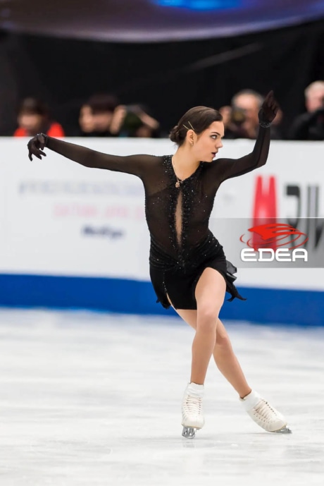 Ice Gallery Skates U.S.