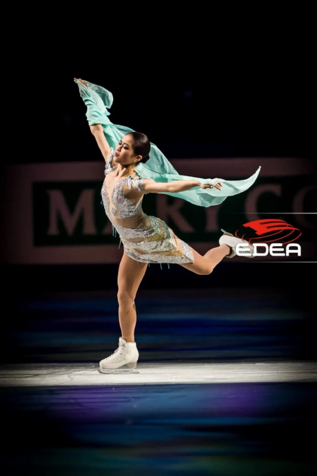 Ice Gallery Skates U.S.