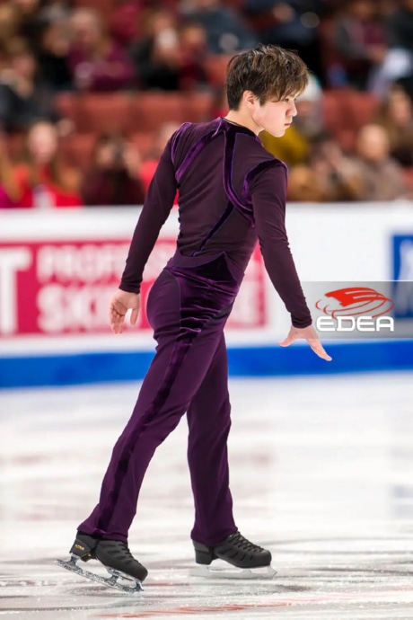 Ice Gallery Skates U.S.
