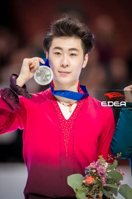 Ice Gallery Skates U.S.