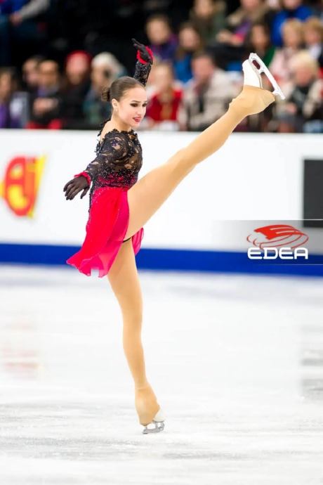 Ice Gallery Skates U.S.