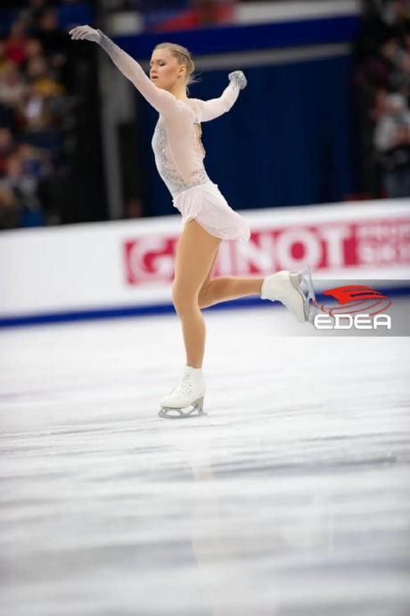 Ice Gallery Skates U.S.