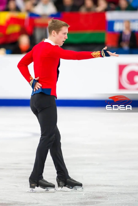 Ice Gallery Skates U.S.