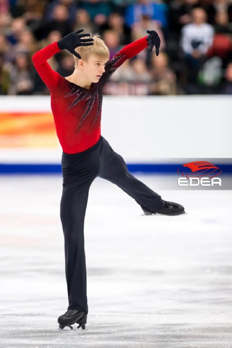 Ice Gallery Skates U.S.