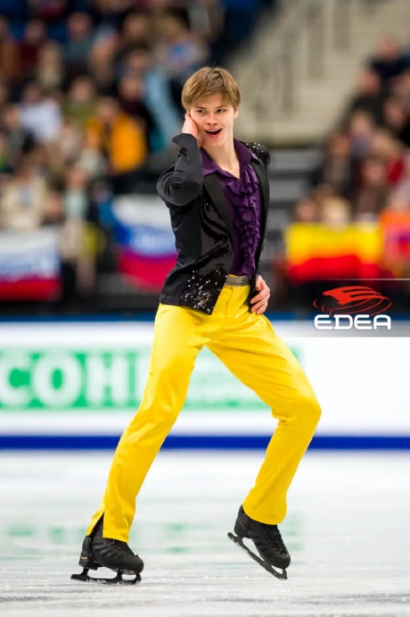 Ice Gallery Skates U.S.
