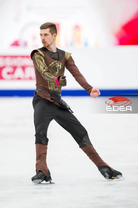 Ice Gallery Skates U.S.