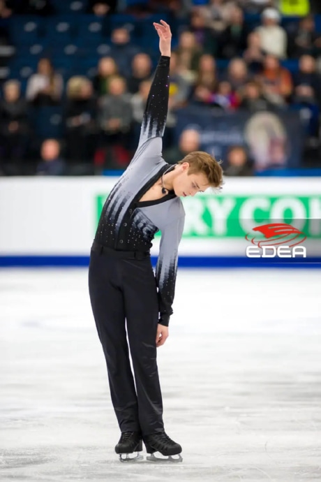 Ice Gallery Skates U.S.