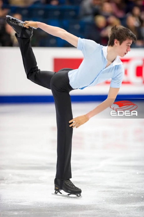 Ice Gallery Skates U.S.