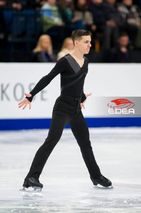 Ice Gallery Skates U.S.