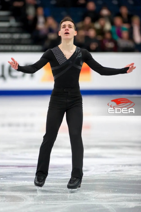 Ice Gallery Skates U.S.