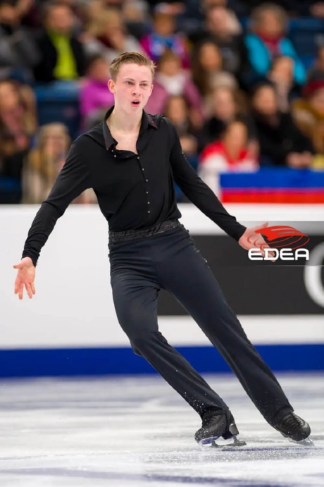 Ice Gallery Skates U.S.