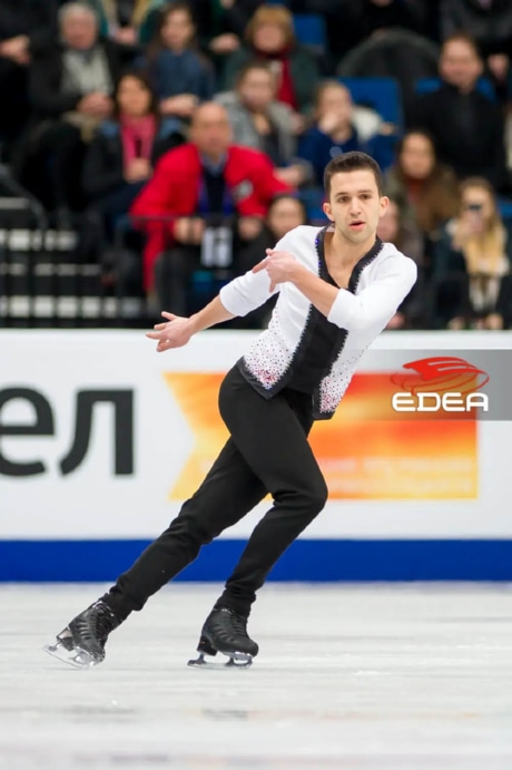 Ice Gallery Skates U.S.