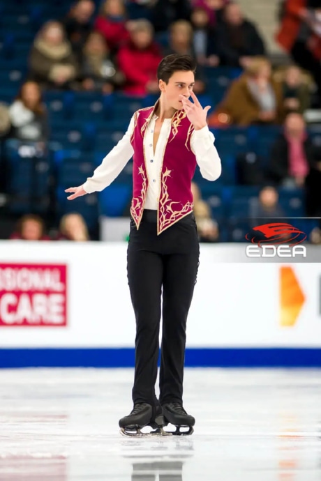 Ice Gallery Skates U.S.