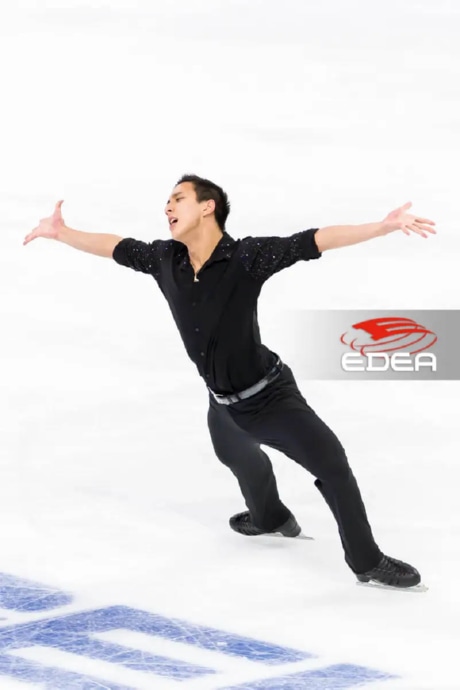 Ice Gallery Skates U.S.