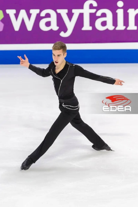 Ice Gallery Skates U.S.