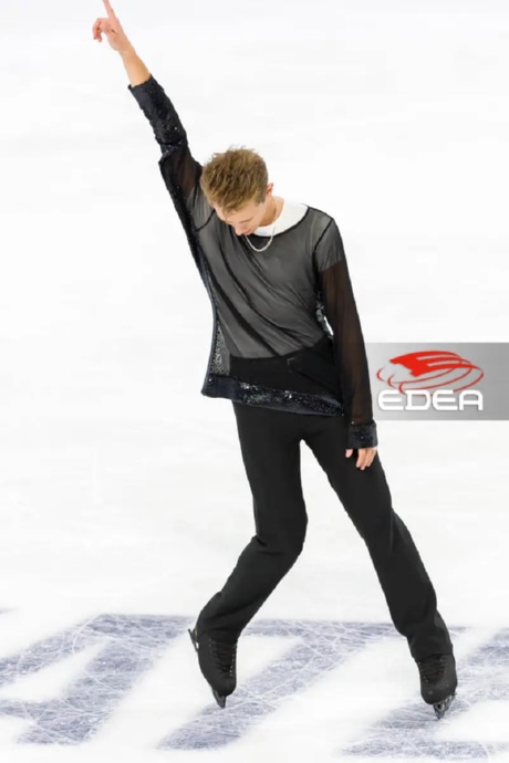 Ice Gallery Skates U.S.