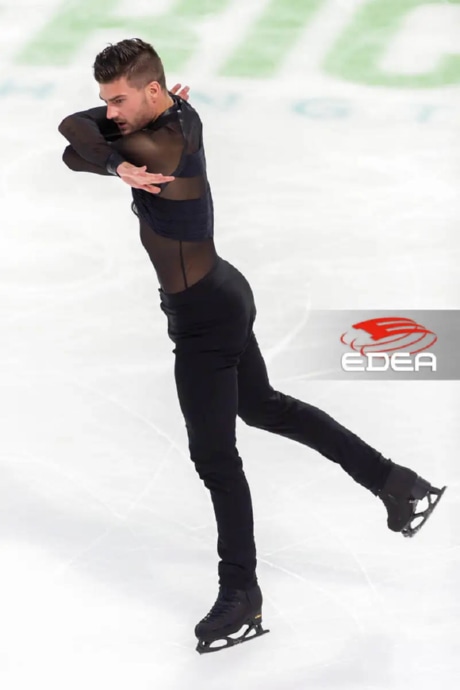 Ice Gallery Skates U.S.