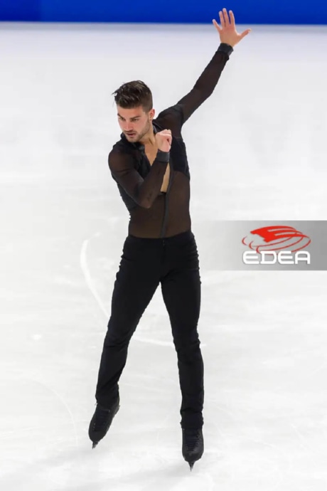 Ice Gallery Skates U.S.