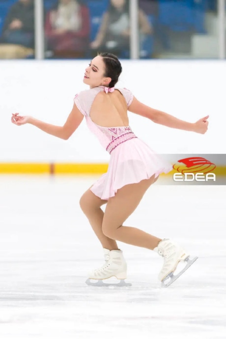 Ice Gallery Skates U.S.