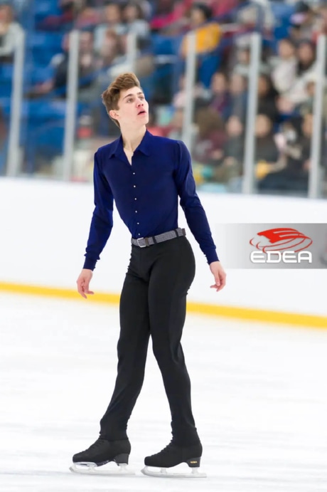 Ice Gallery Skates U.S.