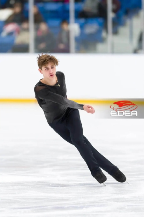 Ice Gallery Skates U.S.
