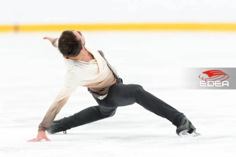 Ice Gallery Skates U.S.