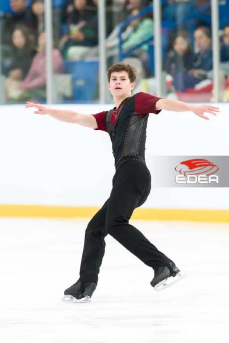 Ice Gallery Skates U.S.