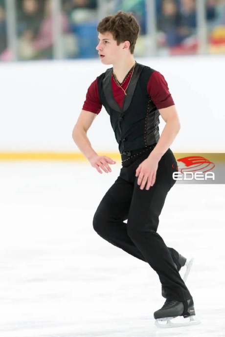 Ice Gallery Skates U.S.