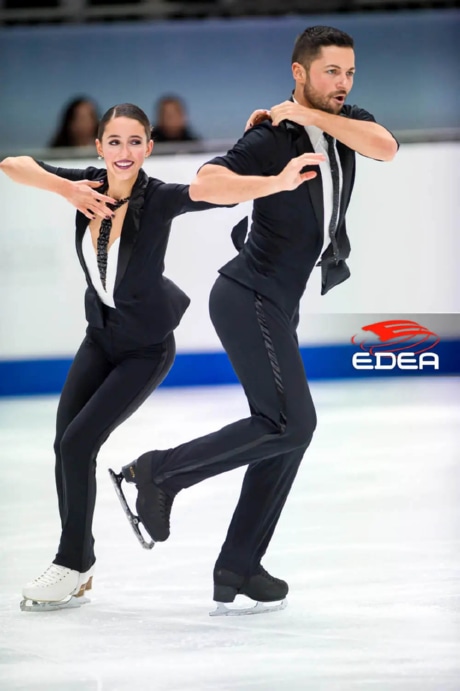 Ice Gallery Skates U.S.