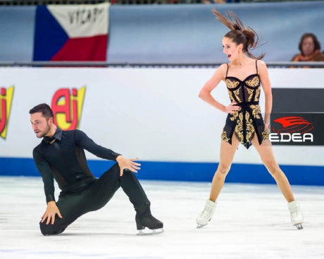 Ice Gallery Skates U.S.