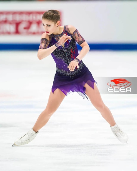 Ice Gallery Skates U.S.