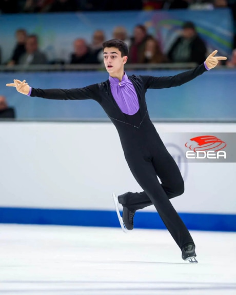 Ice Gallery Skates U.S.