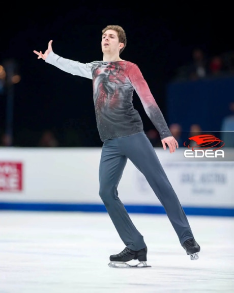 Ice Gallery Skates U.S.