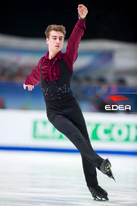 Ice Gallery Skates U.S.