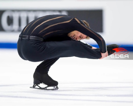 Ice Gallery Skates U.S.