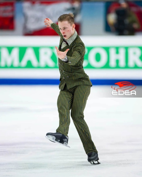 Ice Gallery Skates U.S.