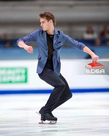 Ice Gallery Skates U.S.