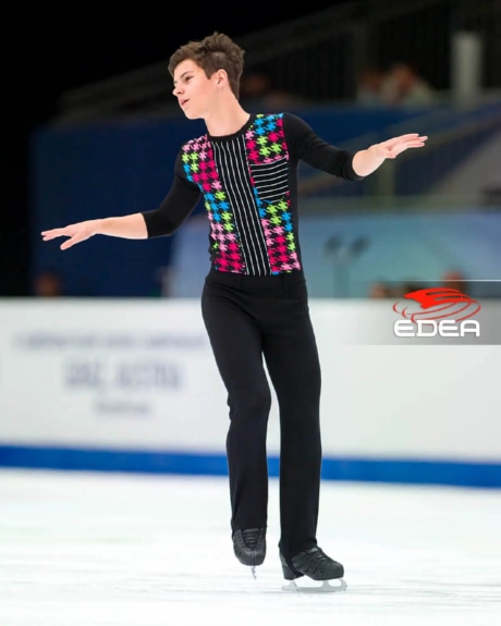 Ice Gallery Skates U.S.