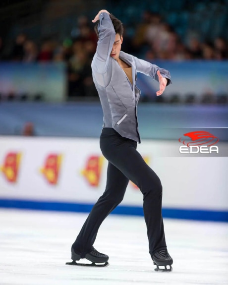 Ice Gallery Skates U.S.