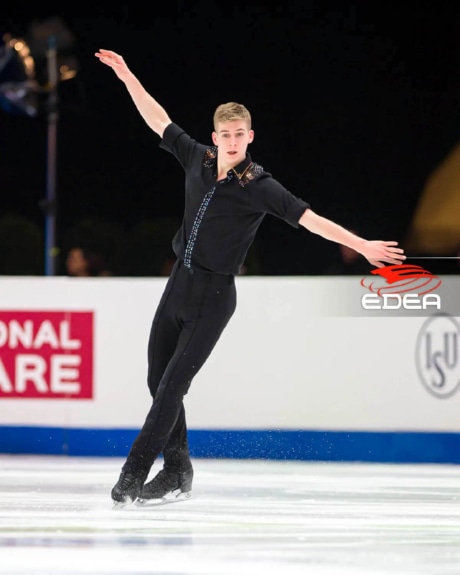 Ice Gallery Skates U.S.