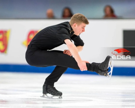 Ice Gallery Skates U.S.