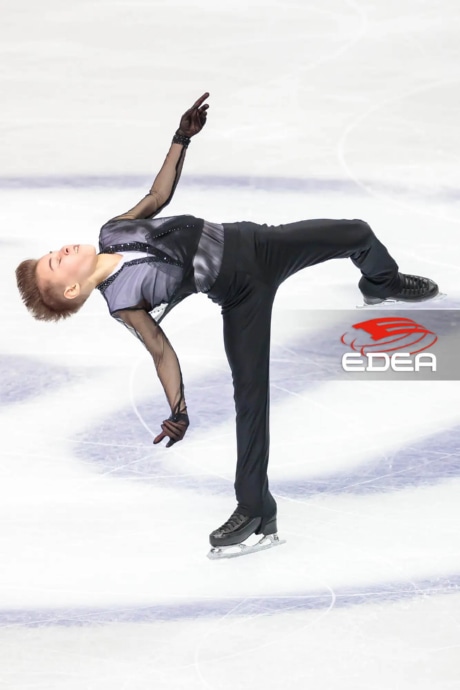 Ice Gallery Skates U.S.
